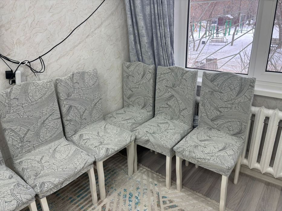 Продам диван трансформер и стулья