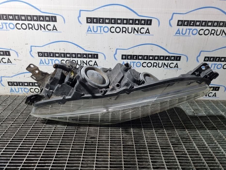 Far Stanga Ford Kuga II Facelift 2016 - 2019 SUV 4 Usi (1387) Fara xenon