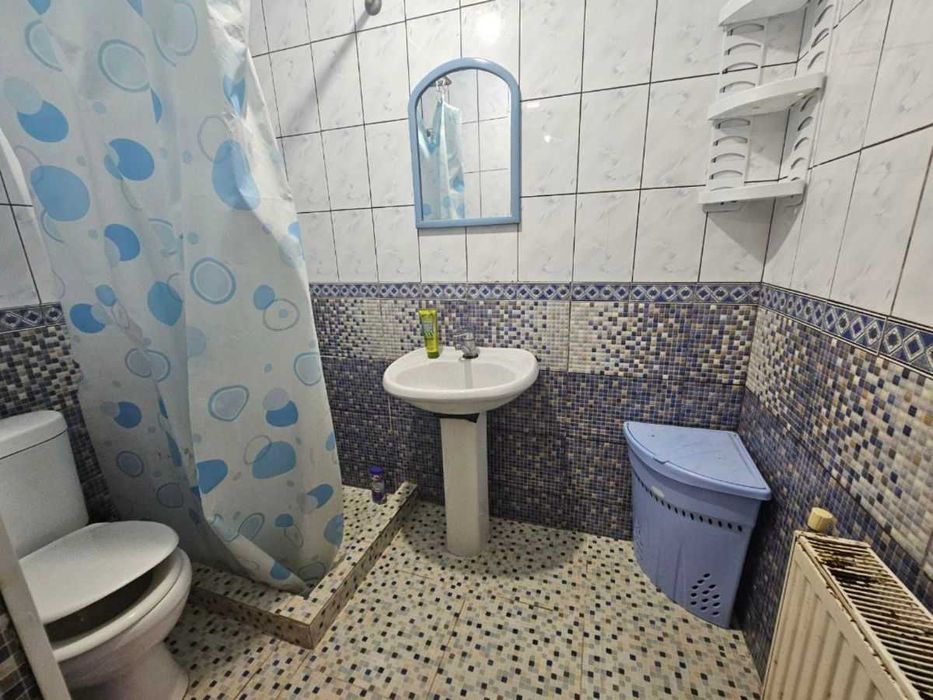 Дава се под наем Етаж от къща в София, Орландовци - 81 кв.м за 325 € - Снимка #1