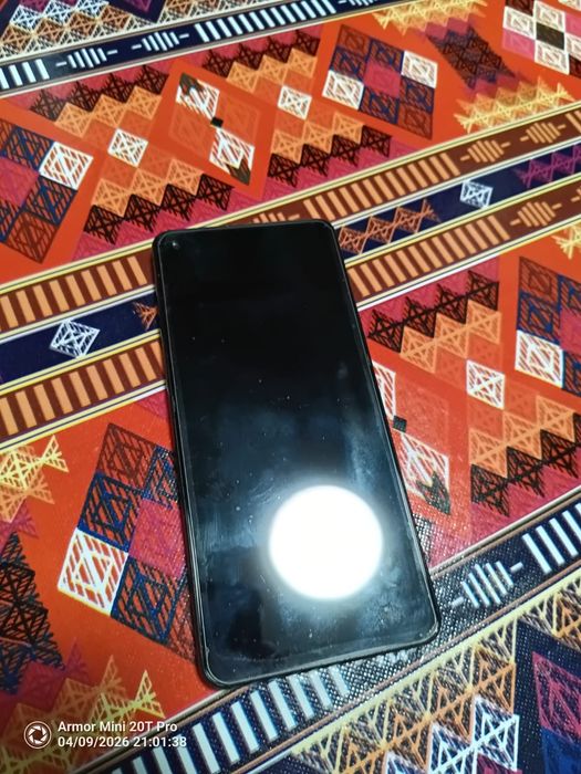 Продам телефоны Самсунг А20иА21