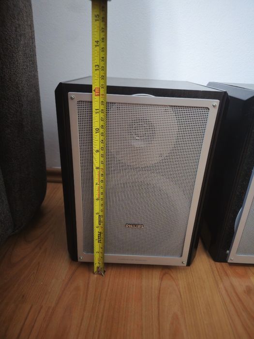 2x Difuzor Philips de raft (Bookshelf) cu grilă metalică