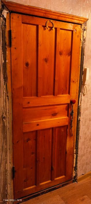 Дверь депевянная (сосна)