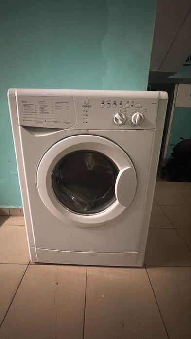 продаю стиралку за 10к