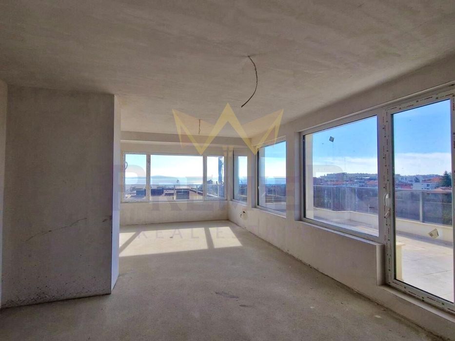 Продава се Тристаен апартамент в Бургас, Сарафово - 145 кв.м за 838 €/кв.м - Снимка #4