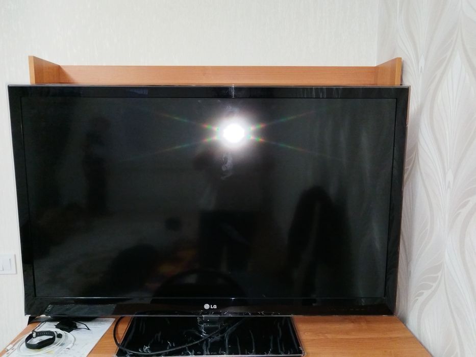 Продам телевизор