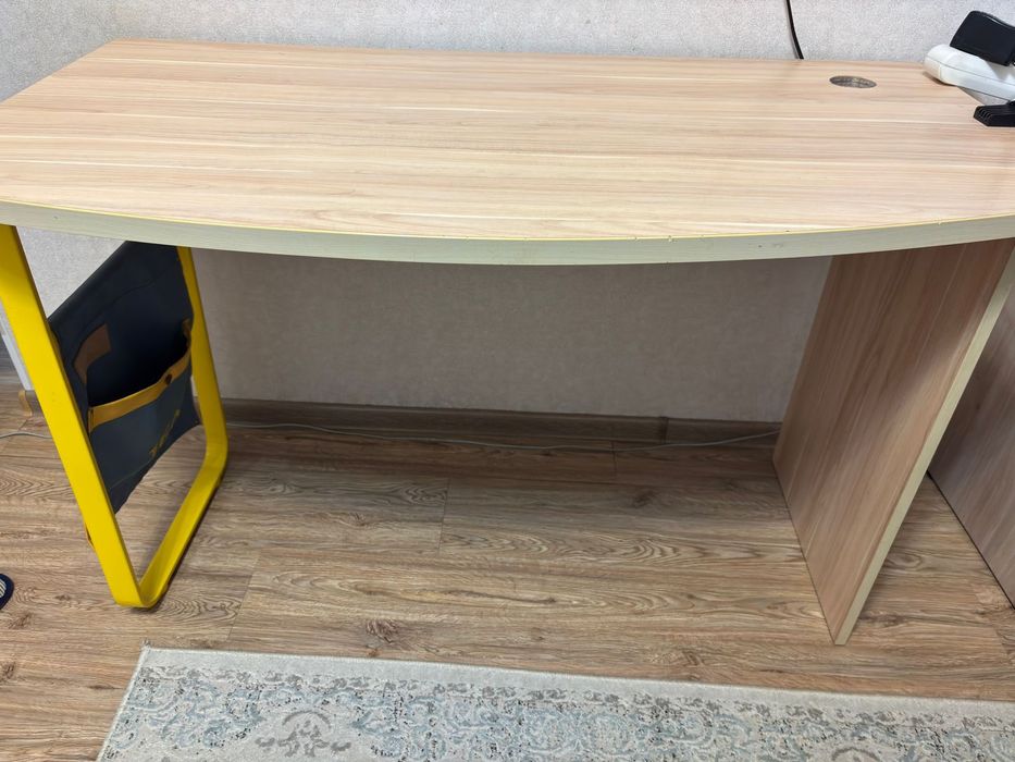 Продам парту для школьника