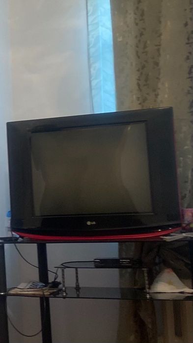 ТелеВизор  LG жақсы жағдайда істеп тұр