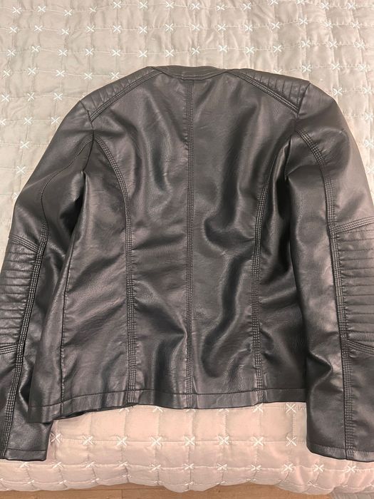 Дамско кожено яке