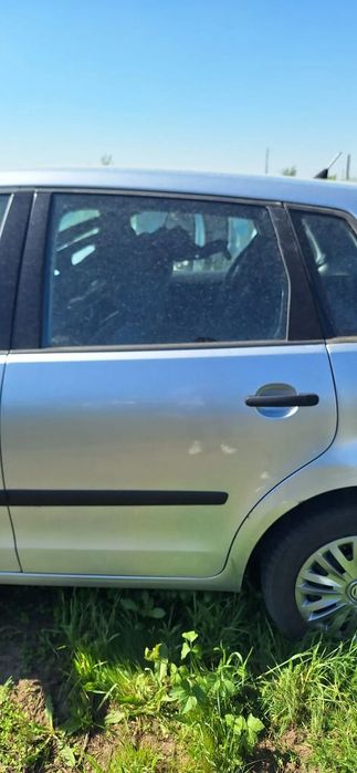 Dezmembrez Volksvagen Polo An 2001