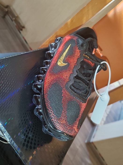 Nike air liquid max