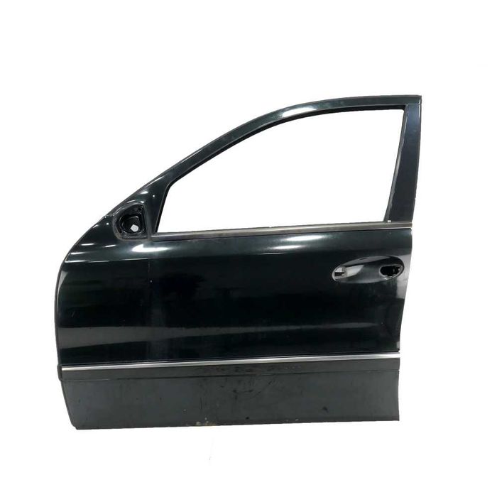 Mercedes-Benz E-Class (W211) на части в описанието