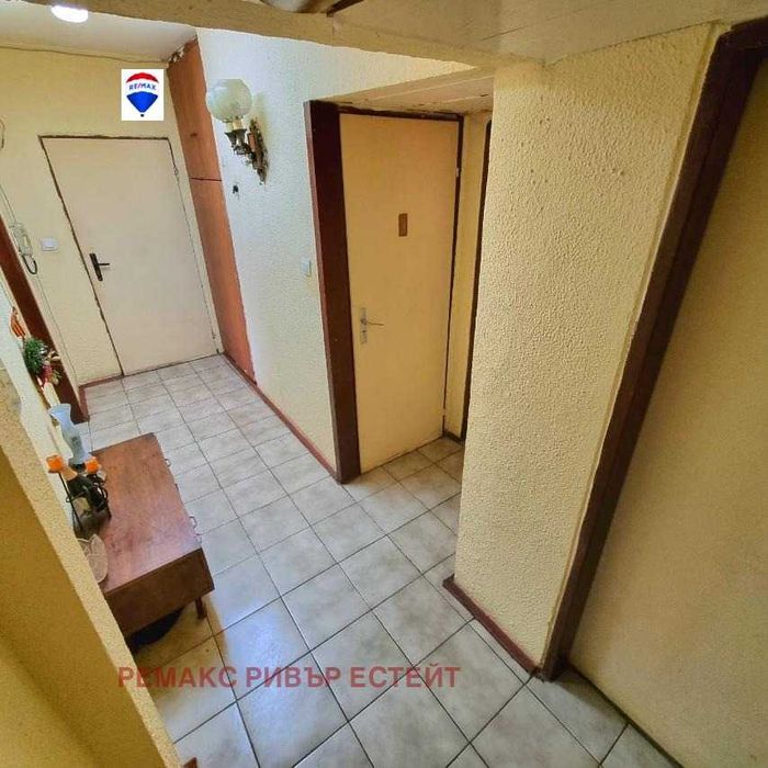 Продава се Тристаен апартамент в Русе, Здравец Север 2 - 80 кв.м за 1094 €/кв.м - Снимка #6