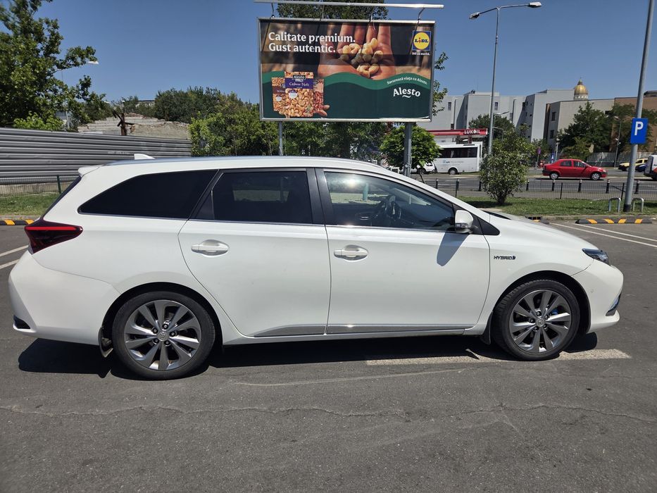 TOYOTA Auris 2016 — imagine 2