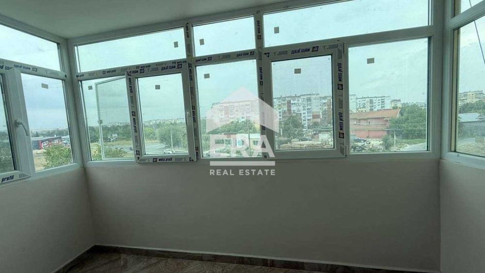 Продава се Двустаен апартамент в Русе, Център - 65 кв.м за 1431 €/кв.м - Снимка #4