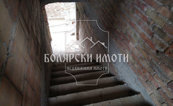 Продава се Къща в с. Хотница, Област Велико Търново - 270 кв.м за 197 €/кв.м - Снимка #11