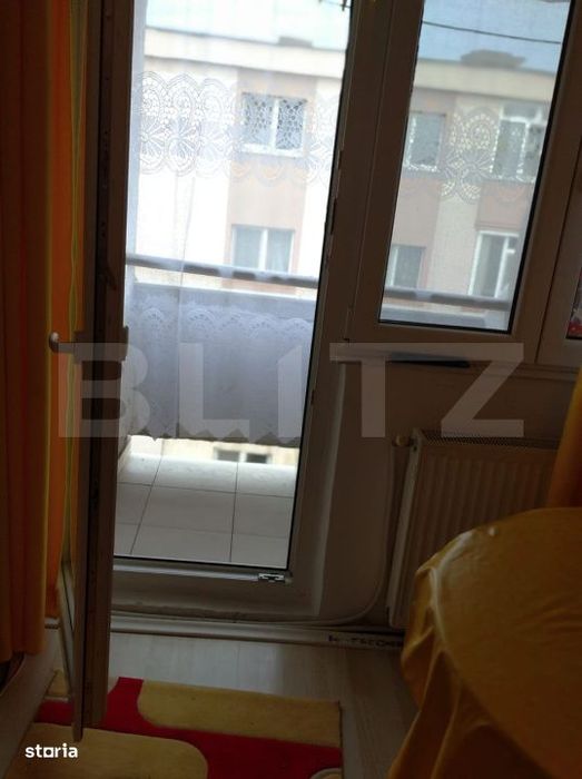 Garsoniera decomandata, renovata complet, zona centrala – Simeria