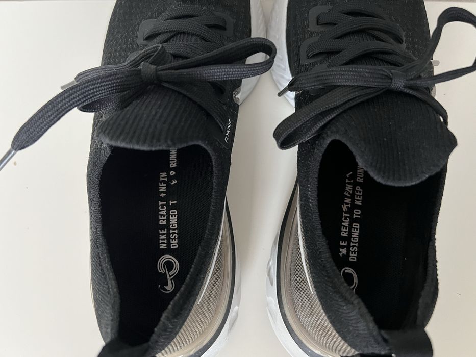 NIKE React Infinity Run Flyknit черни със златно н.40,5