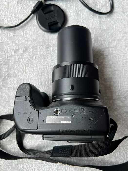 Aparat foto video Sony Cyber-shot DSC-HX400V – Monstrul cu zoom de 50x!