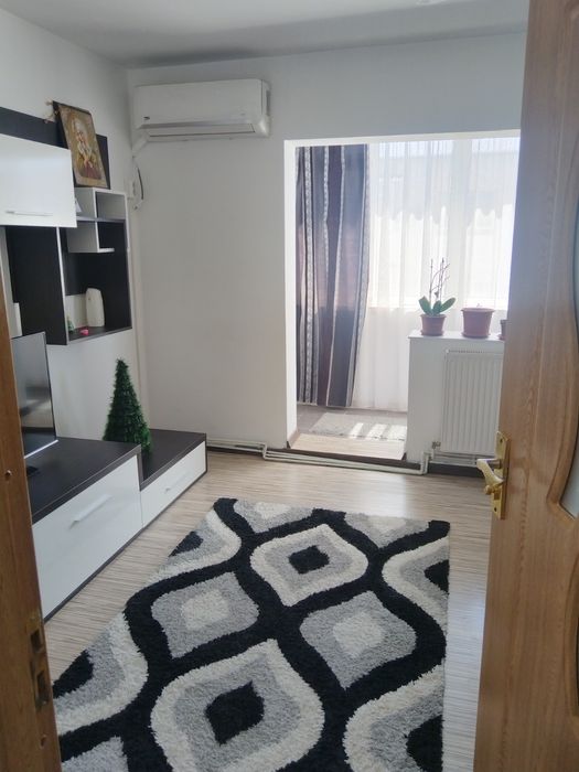 Apartament 2 camere de închiriat – Central – Aer condiționat