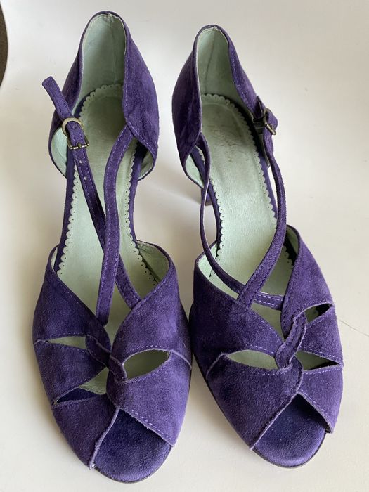 Лилави обувки на висок ток, N 39 от естествен набук