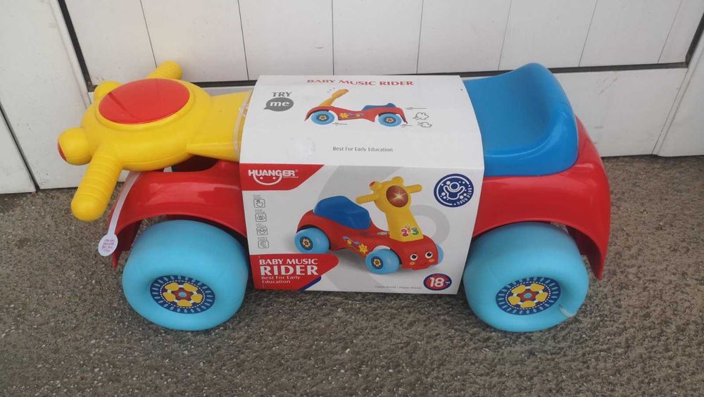 Музикален кракомобил четириколка