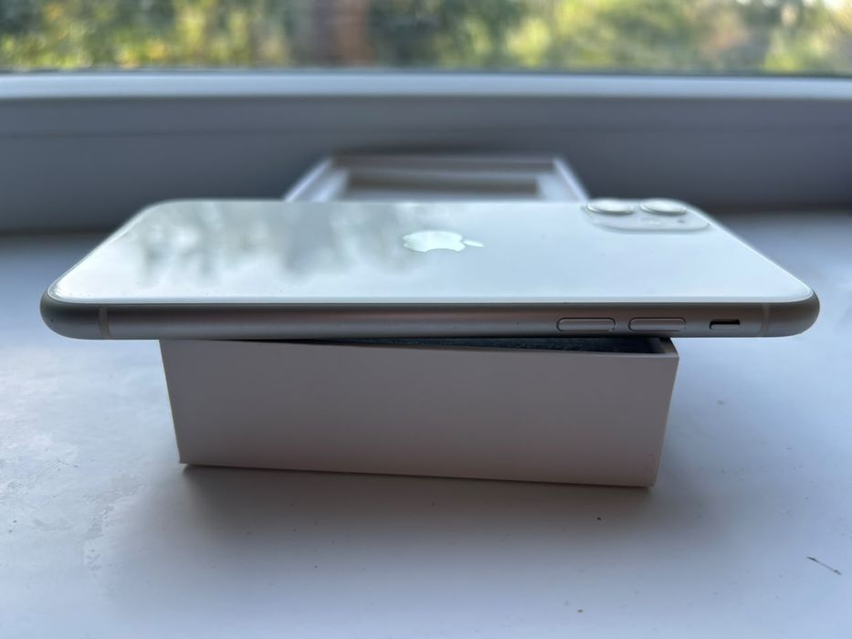 Iphone 11,память 128гб