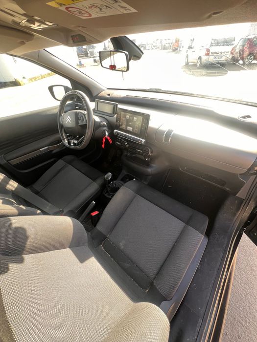 Citroen c4 cactus 1.2 benzina manual 2016 se paote si in rate