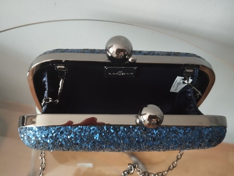 Дамска- чантичка.