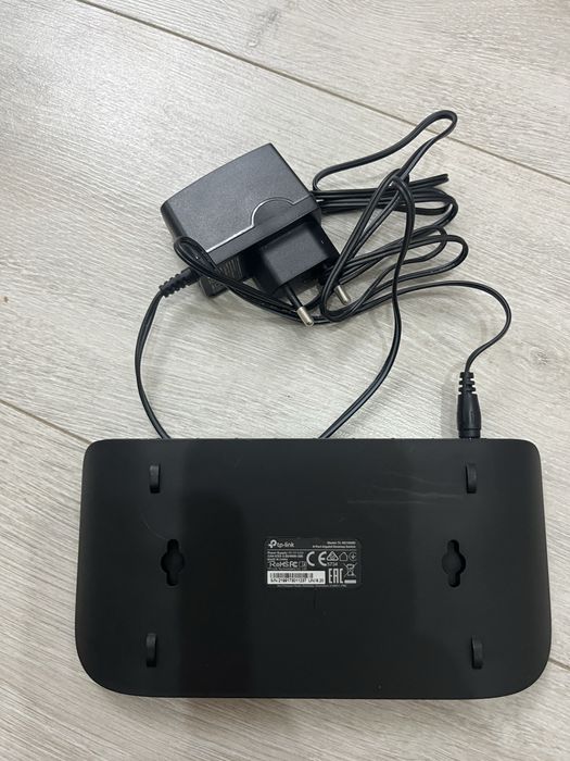 Tp-link модель: TL- SG1008D.