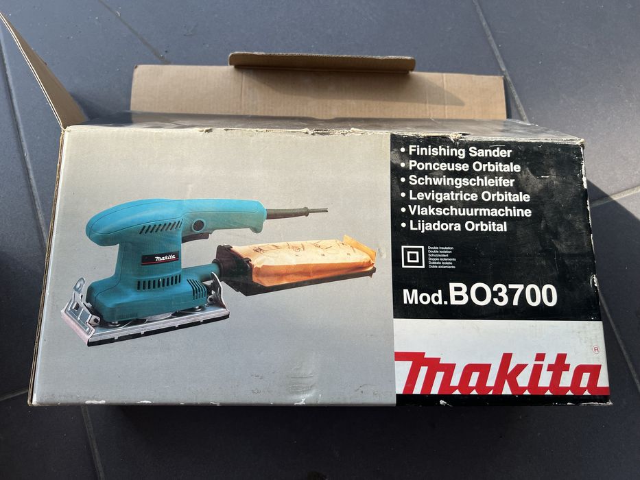Slefuitor electric Makita BO3700
