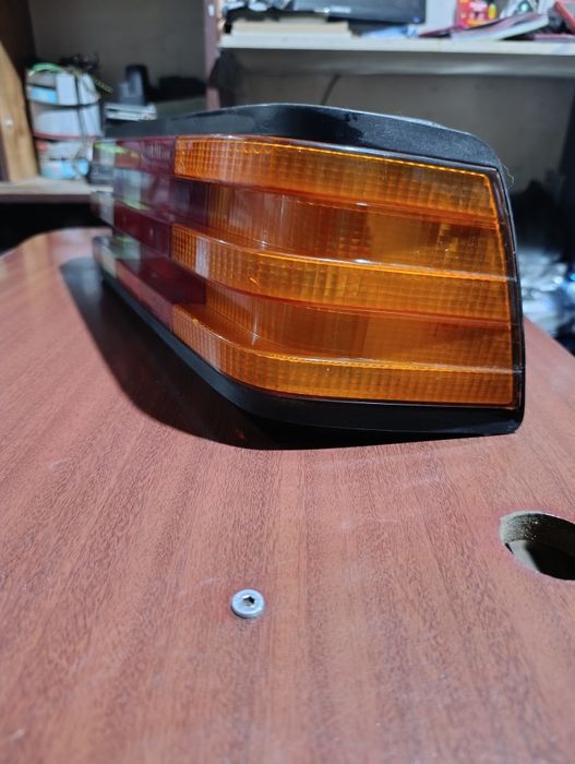 Задняя оптика на Мерседес