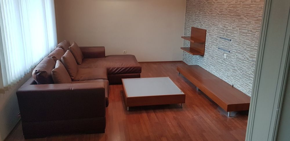 Тв секция "NEOSET"+Холна маса"Neoset"