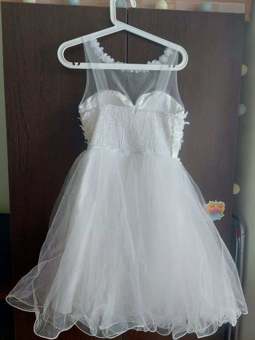 Rochița alba de mireasă