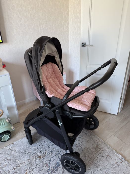 Продаю коляску в отличном состоянии