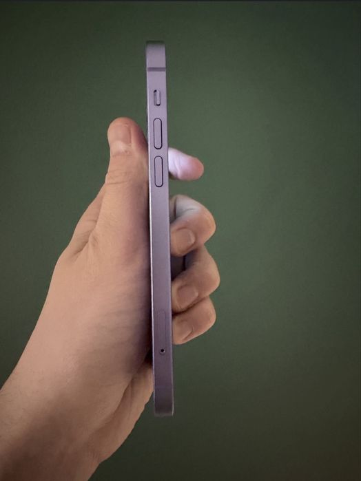 Айфон iPhone 12 128gb в идеале