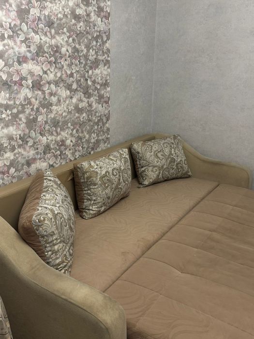 продам диван большой и маленький