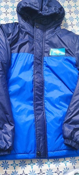 Ветровка хорошем состоянии почти новый