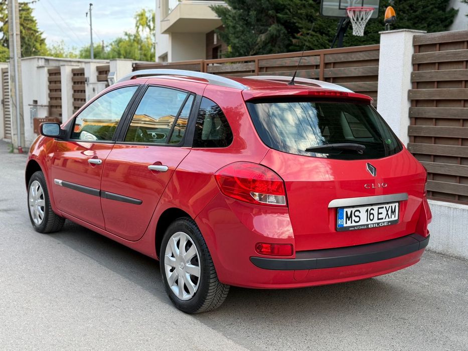 Renault Clio ESTATE/editieRIP.Curl Planet