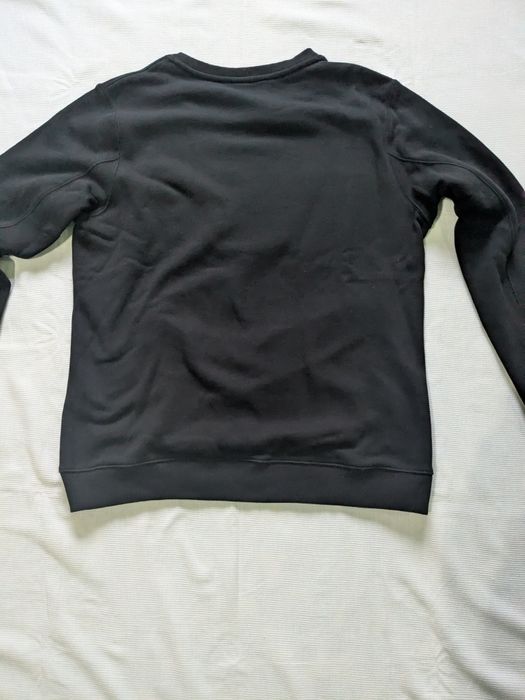 L. Nou. Bluză decor blăniță.