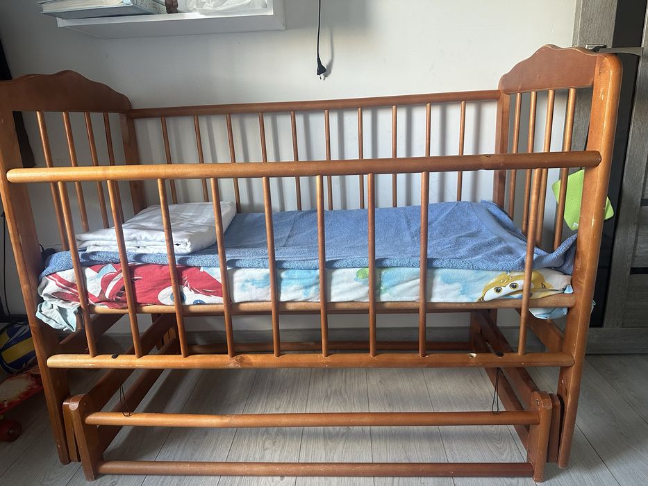 Детская кроватка