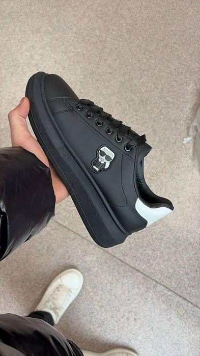 Adidași de adulți Reduși