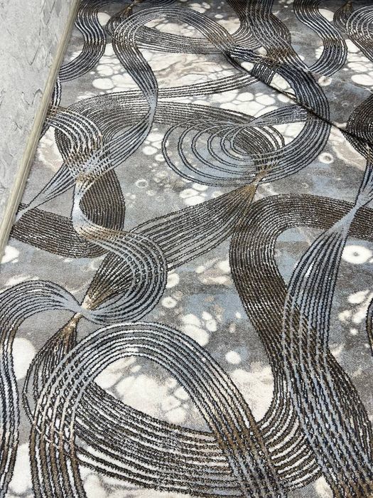 Оверлок Ковров, гилам четини кесиб ва тикиш, установка ковродержателей