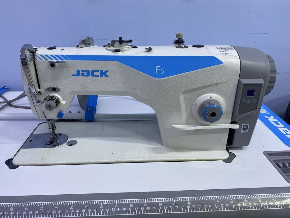 Швейная машина Jack f5