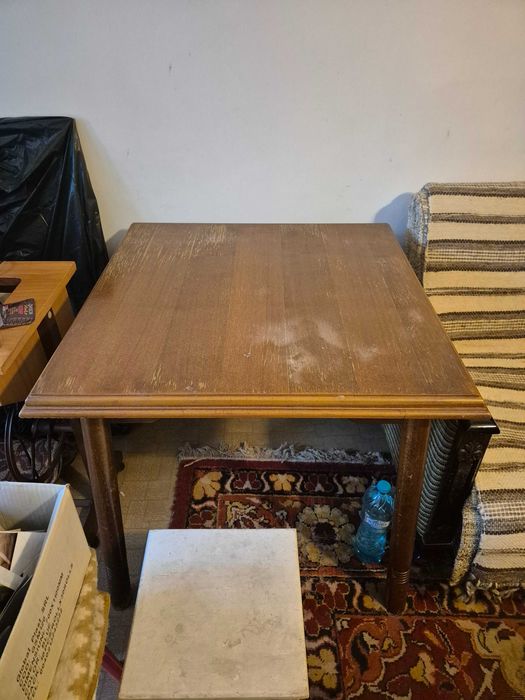 Donez mai multe obiecte de mobila veche. Se ridica din Bucuresti, Drumul Taberei