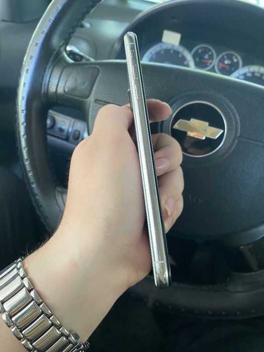 iPhone XS Max 64 GB White 74% arzon narxda