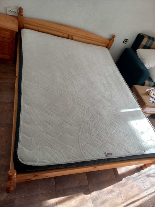 Гардероби  спалня, маса и огледала