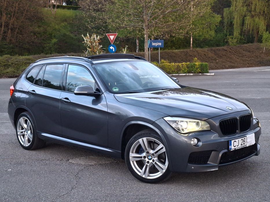 BMW X1 Xdrive 25d 218cp M- Paket Automat piele xenon panoramic