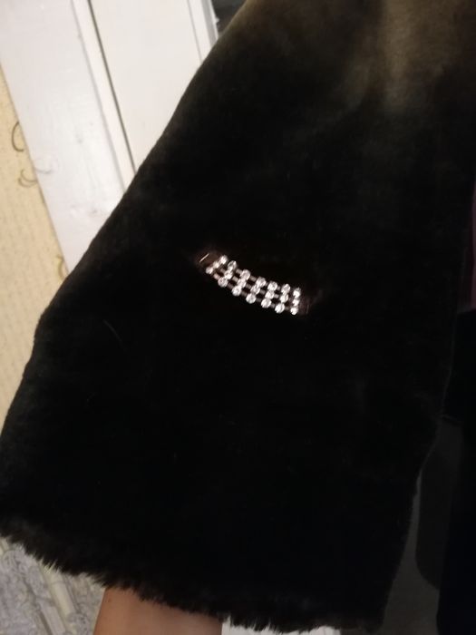 Продам шубу 46 размер