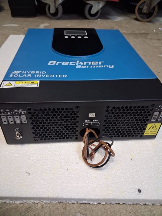 Invertor solar on/ off grid Breckner 3,2kw,,Defect "