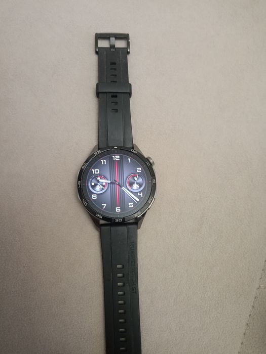 Часы huawei watch 4